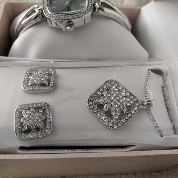 Ellen Tracy Silver Watch, Necklace and Earrings Jewelry Set - Picture 7 of 12